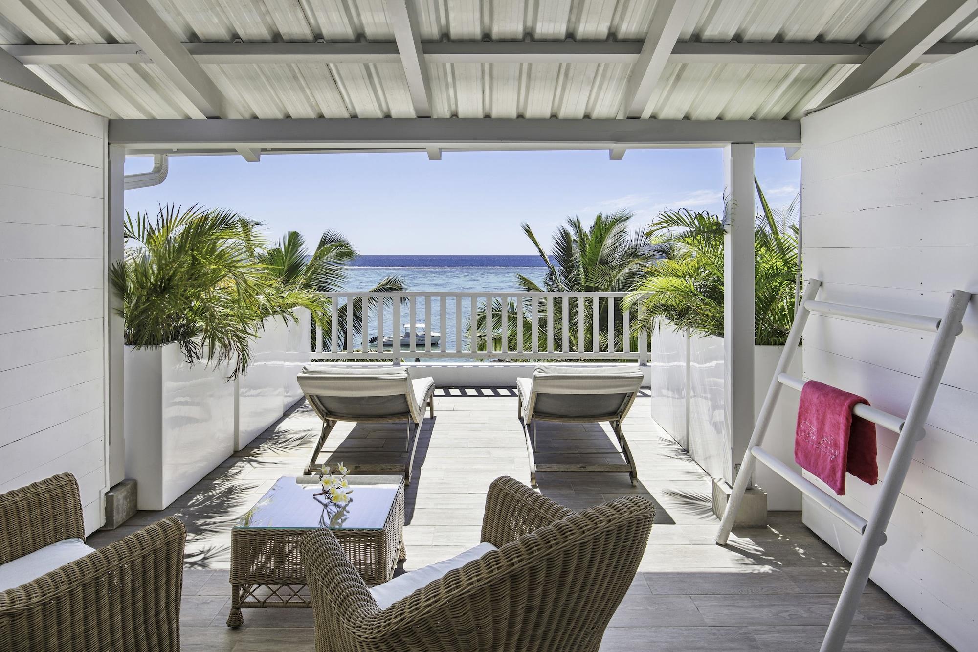The Bay Hotel Riviere Noire