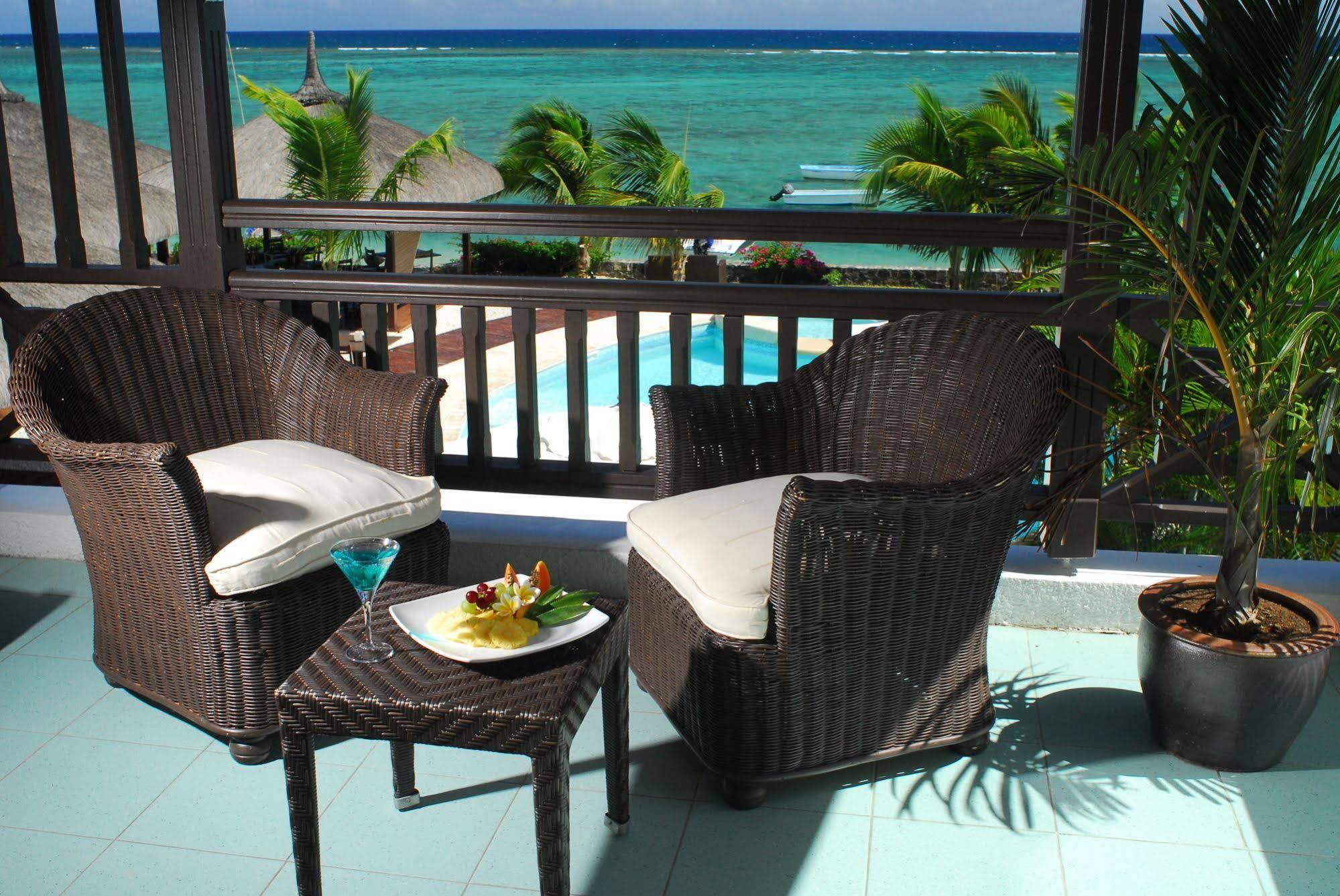 The Bay Hotel Riviere Noire